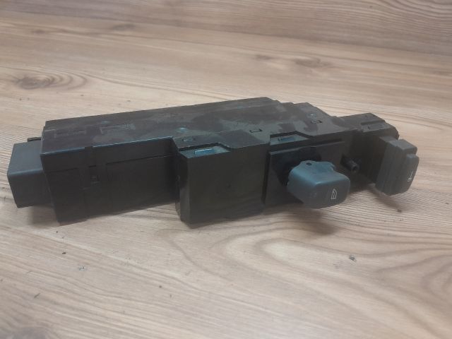 bontott VOLVO S80 Jobb első Ablakemelő Kapcsoló