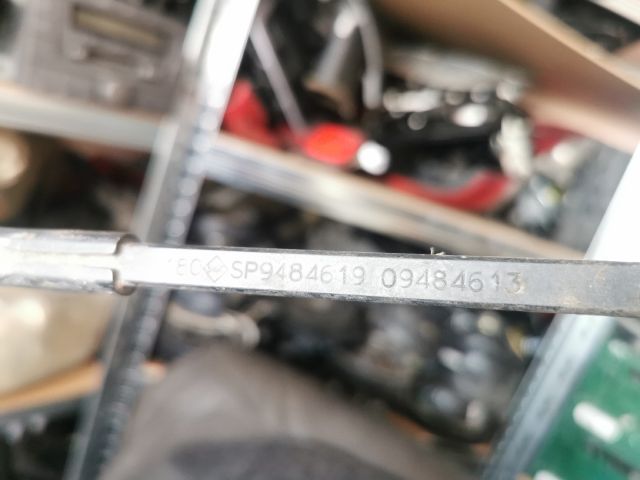 bontott VOLVO S80 Jobb első Ablaktörlő Kar