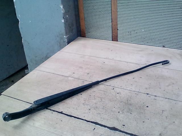 bontott VOLVO S80 Jobb első Ablaktörlő Kar