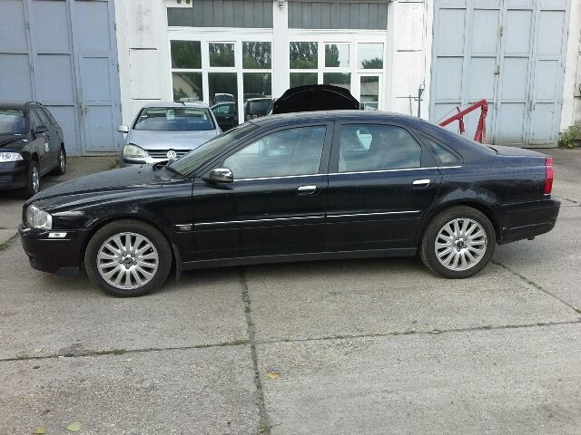 bontott VOLVO S80 Jobb első Ajtó (Részeivel)