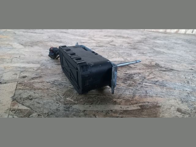 bontott VOLVO S80 Jobb Fényszóró Törlő Kar