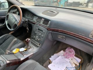 bontott VOLVO S80 Jobb Fényszóró