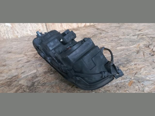 bontott VOLVO S80 Jobb Fényszóró