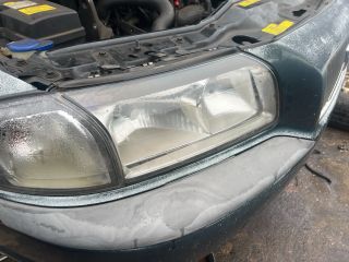 bontott VOLVO S80 Jobb Fényszóró