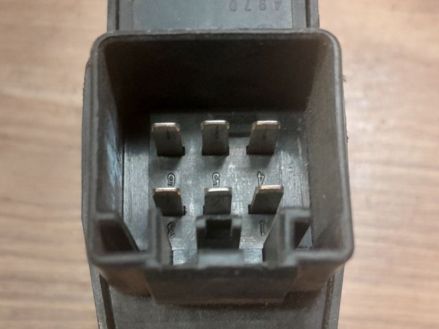 bontott VOLVO S80 Jobb hátsó Ablakemelő Kapcsoló