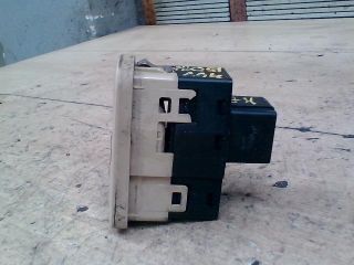 bontott VOLVO S80 Jobb hátsó Ablakemelő Kapcsoló