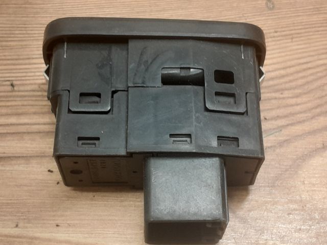 bontott VOLVO S80 Jobb hátsó Ablakemelő Kapcsoló