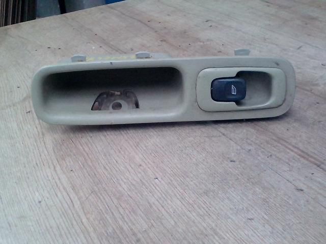 bontott VOLVO S80 Jobb hátsó Ablakemelő Kapcsoló