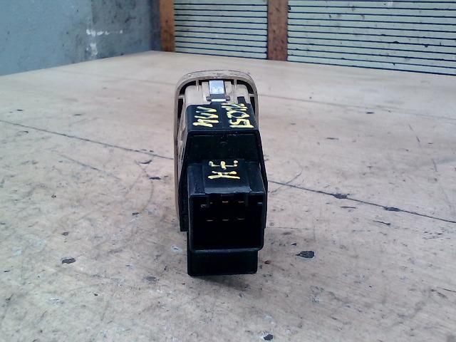 bontott VOLVO S80 Jobb hátsó Ablakemelő Kapcsoló