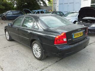 bontott VOLVO S80 Jobb hátsó Ajtó (Részeivel)