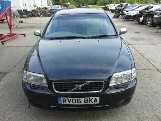 bontott VOLVO S80 Jobb hátsó Ajtó (Részeivel)