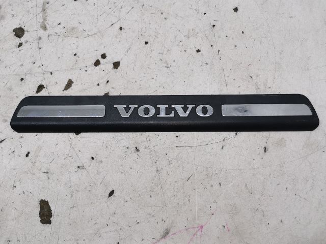 bontott VOLVO S80 Jobb hátsó Küszöb Díszléc