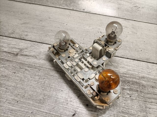 bontott VOLVO S80 Jobb Hátsó Lámpa Foglalat