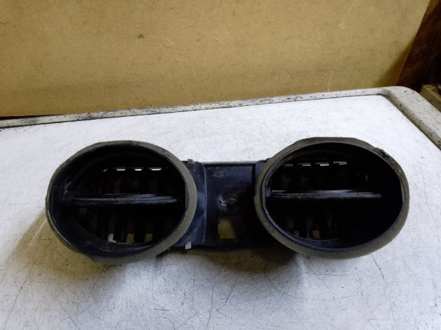 bontott VOLVO S80 Középső Szellőző