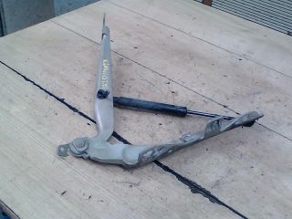 bontott VOLVO S80 Motorháztető Jobb Zsanér