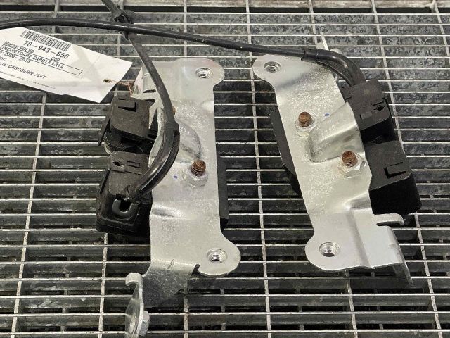 bontott VOLVO S80 Motorháztető Zárszerkezet