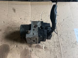 bontott VOLVO V40 ABS Kocka