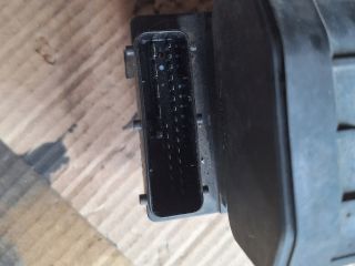 bontott VOLVO V40 ABS Kocka