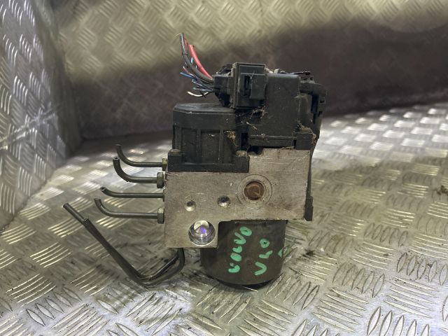 bontott VOLVO V40 ABS Kocka