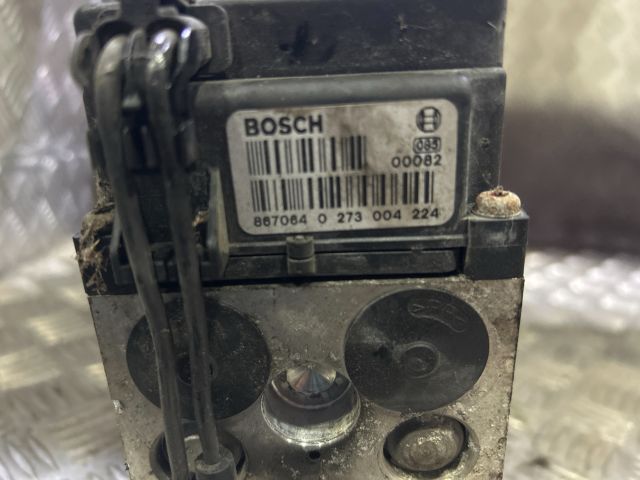 bontott VOLVO V40 ABS Kocka