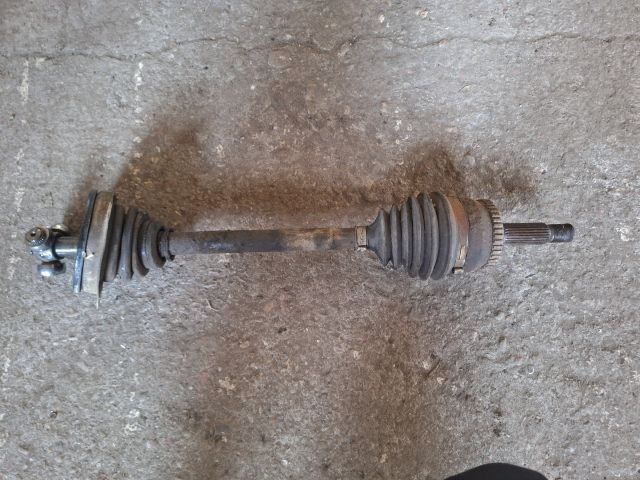 bontott VOLVO V40 Bal Féltengely