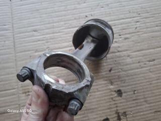 bontott VOLVO V40 Dugattyú és Hajtókar