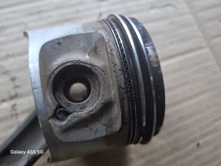 bontott VOLVO V40 Dugattyú és Hajtókar