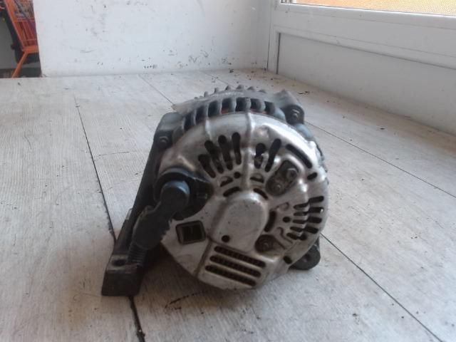 bontott VOLVO V40 Generátor