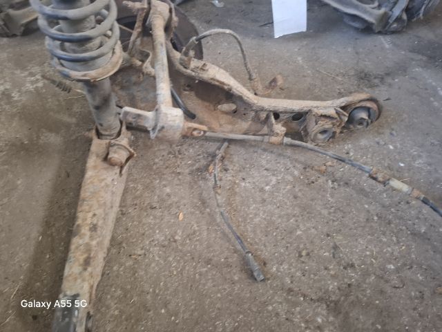 bontott VOLVO V40 Hátsó Futómű (Részeivel)