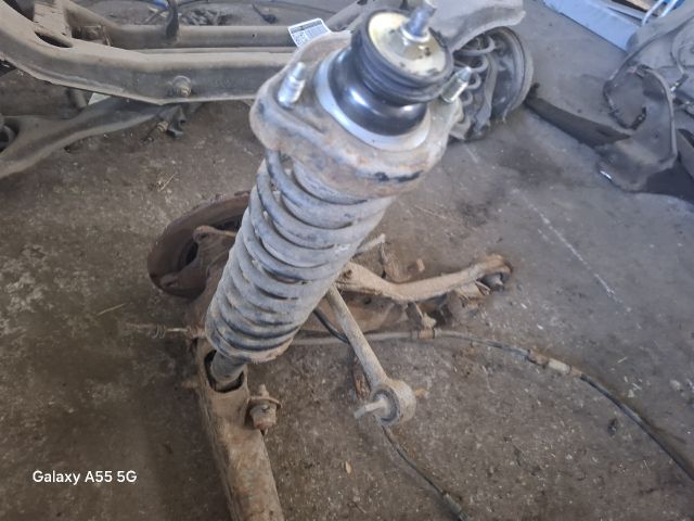 bontott VOLVO V40 Hátsó Futómű (Részeivel)