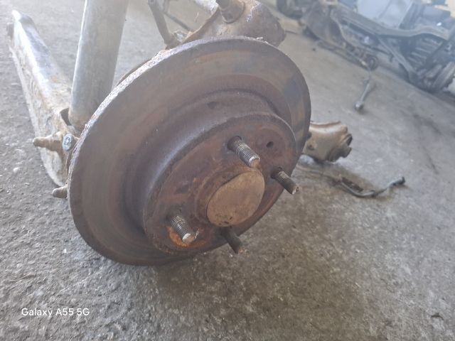 bontott VOLVO V40 Hátsó Futómű (Részeivel)