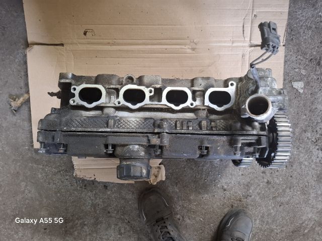 bontott VOLVO V40 Hengerfej