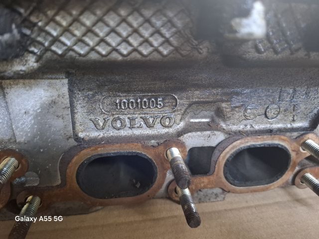 bontott VOLVO V40 Hengerfej