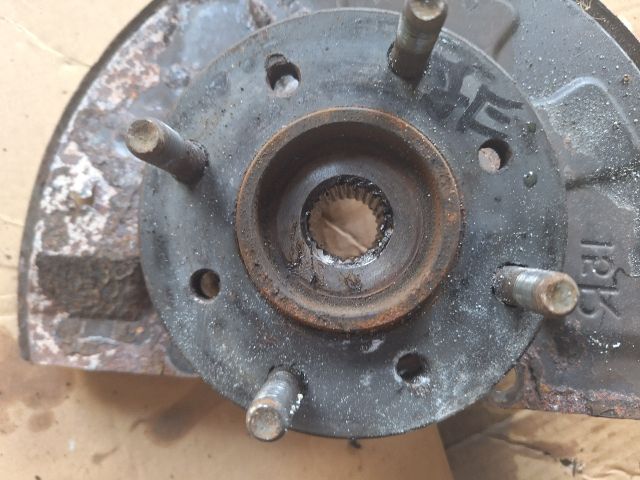 bontott VOLVO V40 Jobb első Csonkállvány Kerékaggyal