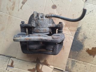 bontott VOLVO V40 Jobb első Féknyereg Munkahengerrel