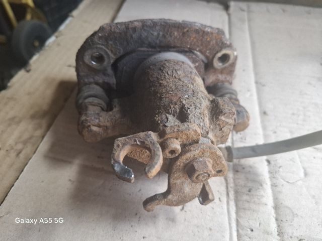 bontott VOLVO V40 Jobb hátsó Féknyereg Munkahengerrel