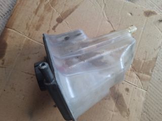 bontott VOLVO V40 Kiegyenlítő Tartály