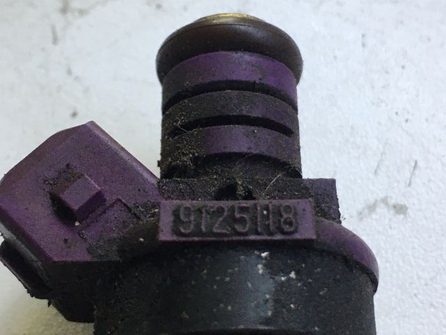 bontott VOLVO V40 Porlasztó (1 db)