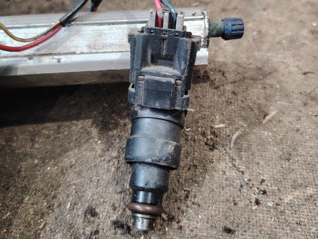 bontott VOLVO V40 Porlasztó (1 db)