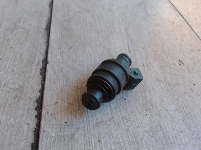 bontott VOLVO V40 Porlasztó (1 db)