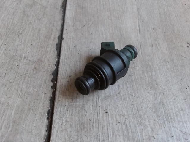 bontott VOLVO V40 Porlasztó (1 db)