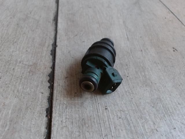 bontott VOLVO V40 Porlasztó (1 db)