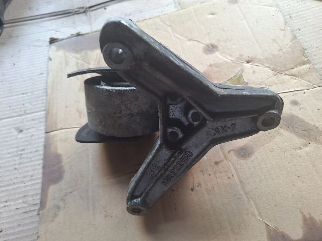 bontott VOLVO V40 Váltó Tartó Bak (Pozíciófüggetlen)