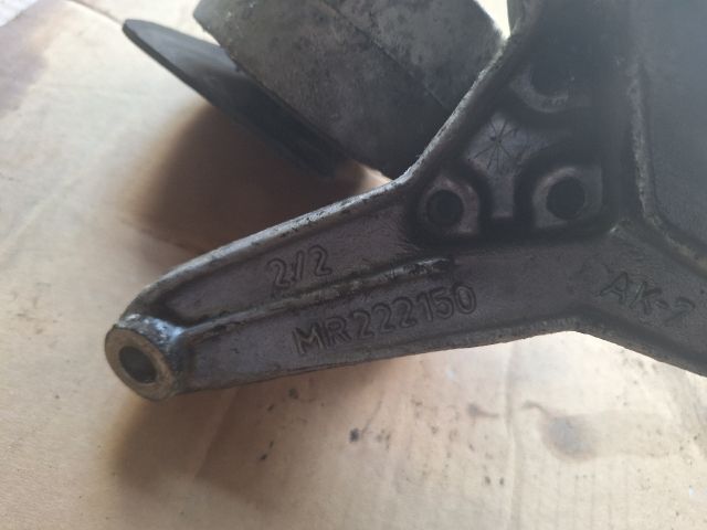 bontott VOLVO V40 Váltó Tartó Bak (Pozíciófüggetlen)