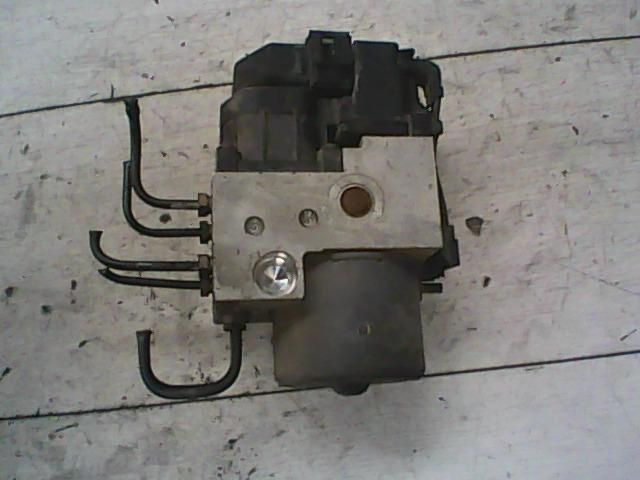 bontott VOLVO V40 ABS Kocka