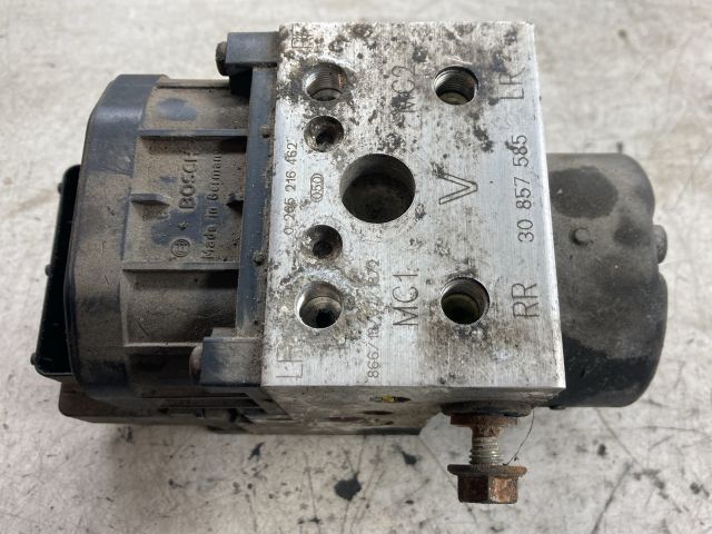 bontott VOLVO V40 ABS Kocka