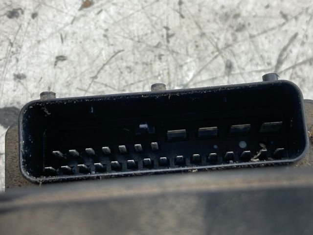 bontott VOLVO V40 ABS Kocka