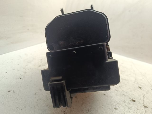 bontott VOLVO V40 ABS Kocka