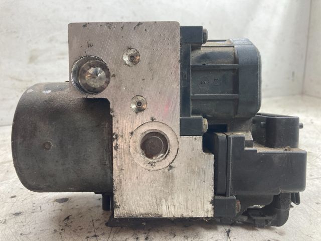 bontott VOLVO V40 ABS Kocka