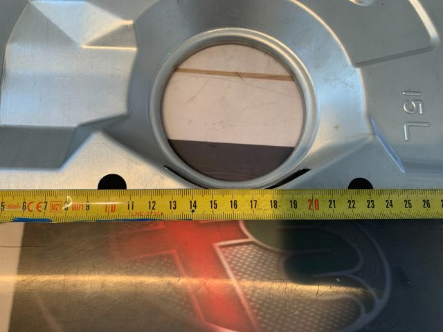 bontott VOLVO V40 Bal első Fék Porvédő Lemez